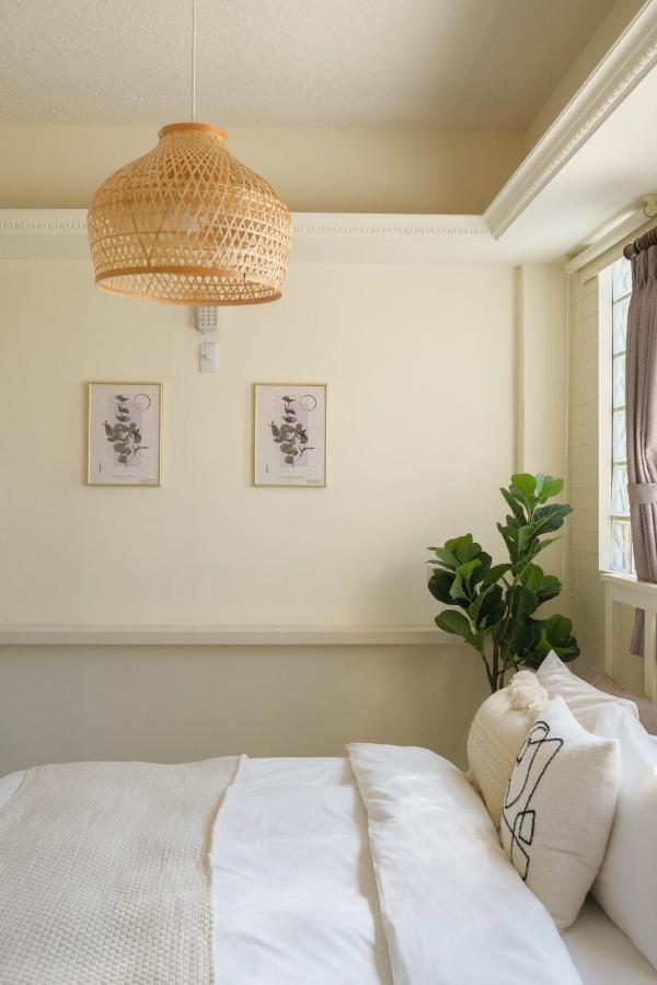 Anping Island Apartment Tainan Bagian luar foto